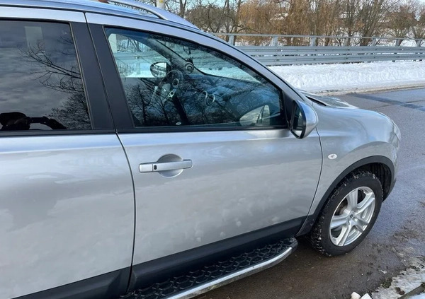 Nissan Qashqai+2 cena 33500 przebieg: 216000, rok produkcji 2011 z Halinów małe 137